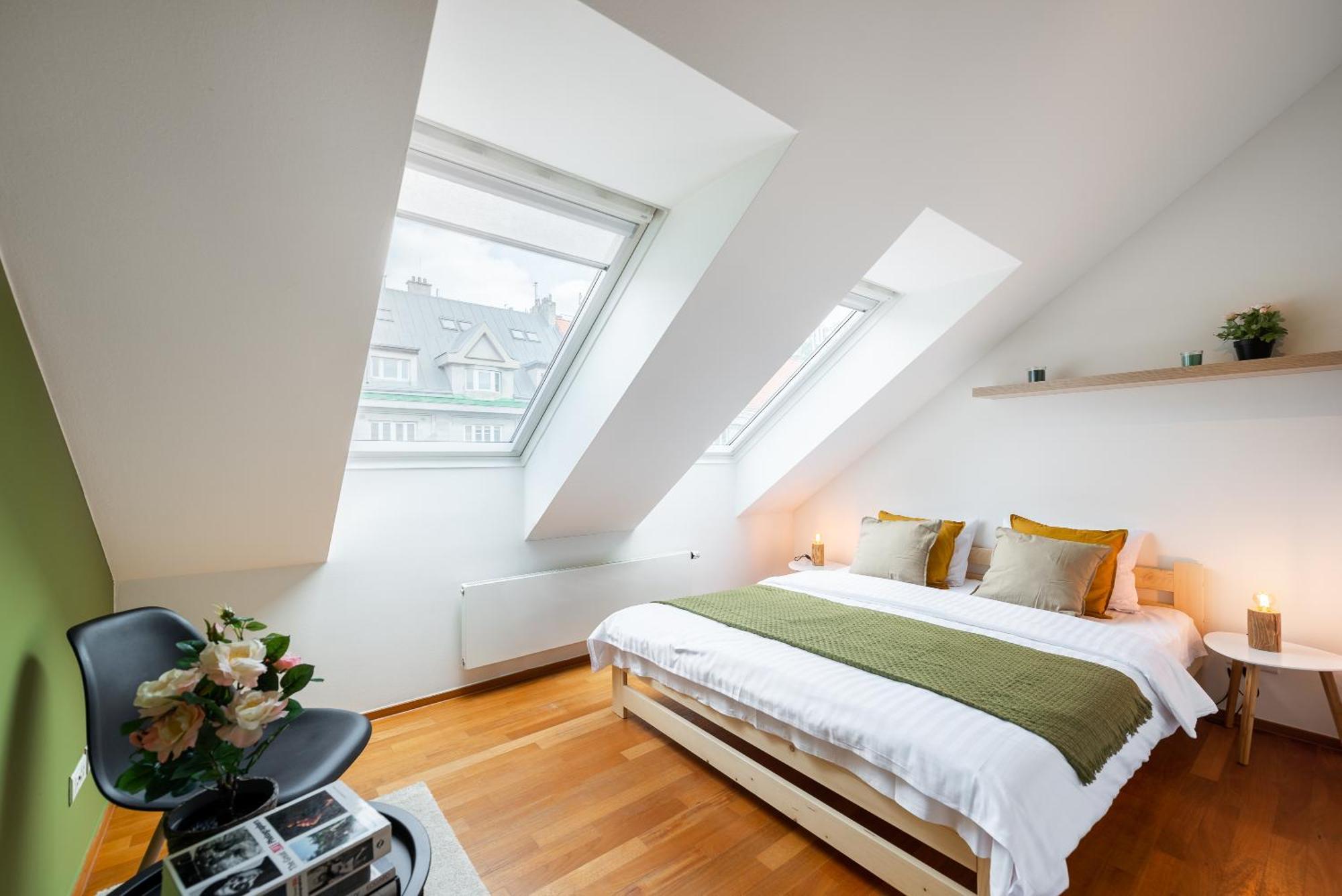 Apartament With Balcony And Parking Near The Museum Praga